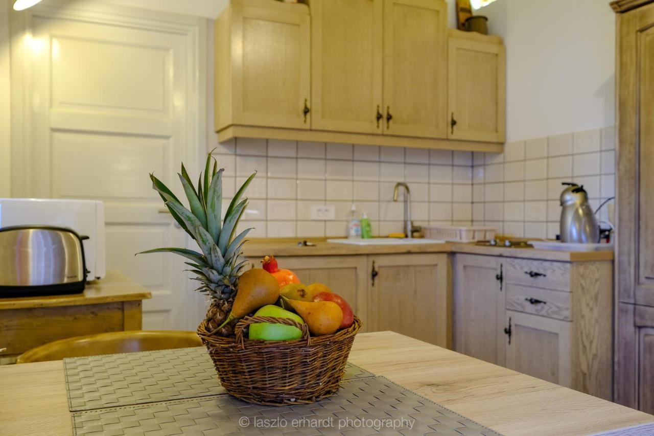 Ciprus Porta Apartmanok Balatonkenese Exteriér fotografie