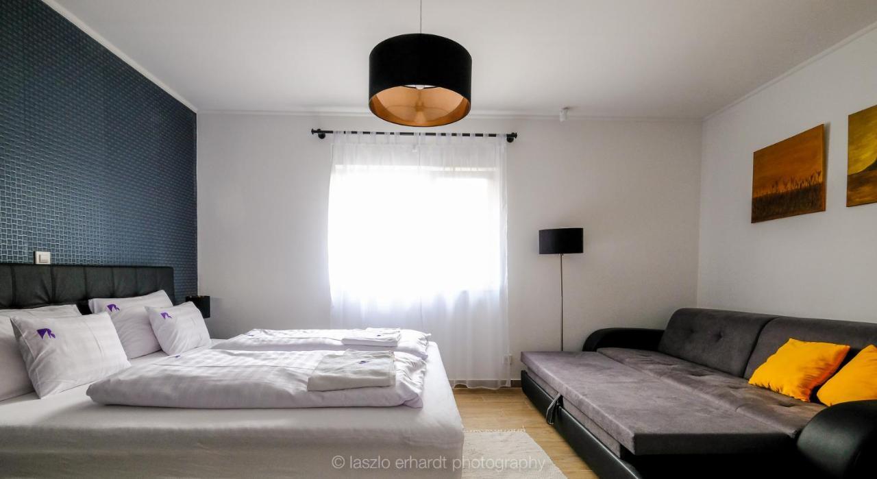 Ciprus Porta Apartmanok Balatonkenese Exteriér fotografie