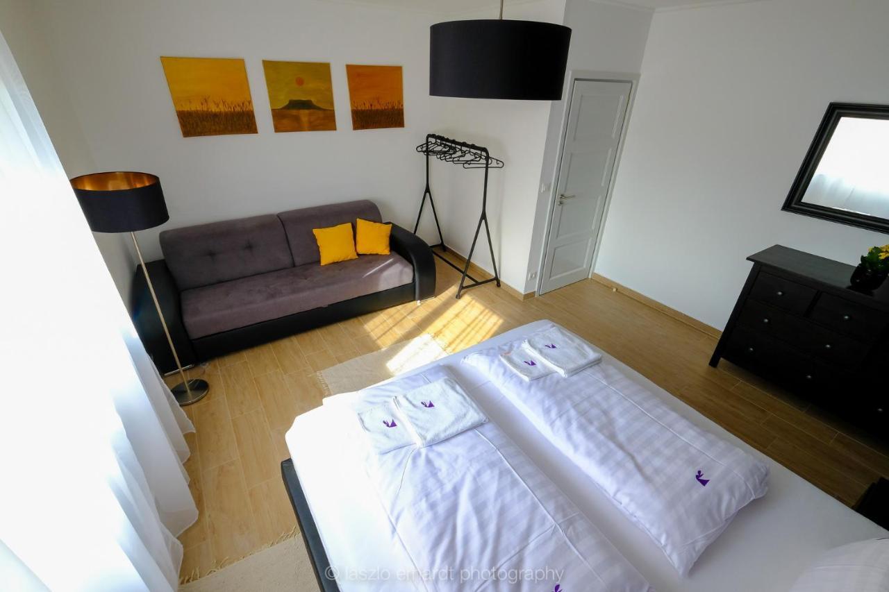 Ciprus Porta Apartmanok Balatonkenese Exteriér fotografie