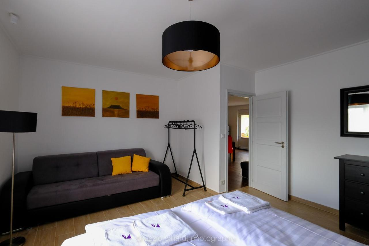 Ciprus Porta Apartmanok Balatonkenese Exteriér fotografie