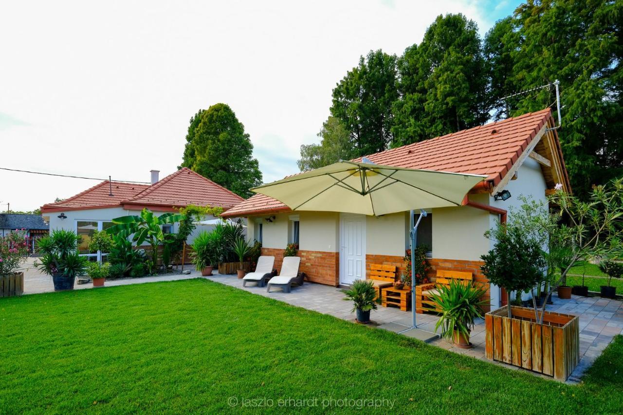 Ciprus Porta Apartmanok Balatonkenese Exteriér fotografie
