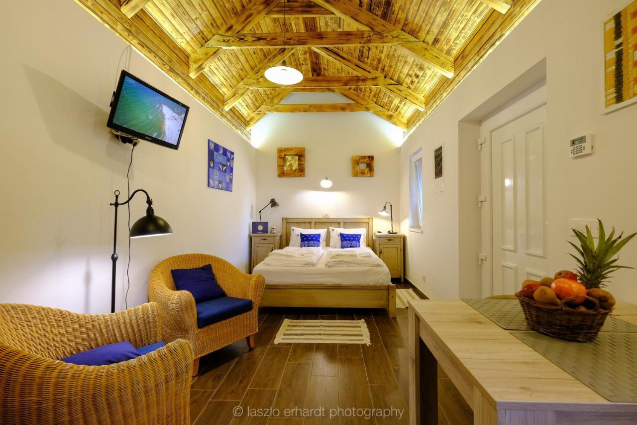 Ciprus Porta Apartmanok Balatonkenese Exteriér fotografie