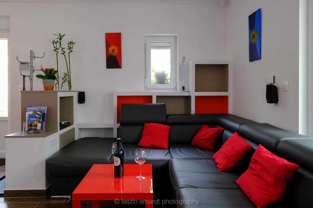 Ciprus Porta Apartmanok Balatonkenese Exteriér fotografie