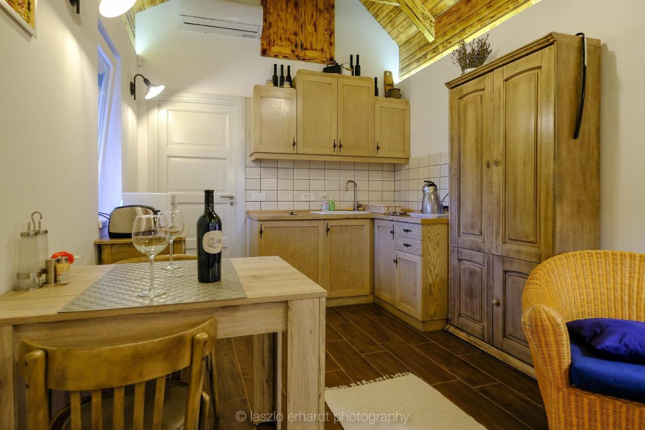 Ciprus Porta Apartmanok Balatonkenese Exteriér fotografie